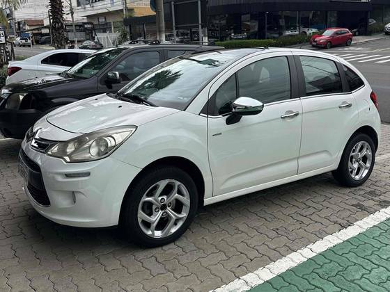 CITROËN C3 1.6 EXCLUSIVE 16V FLEX 4P AUTOMÁTICO